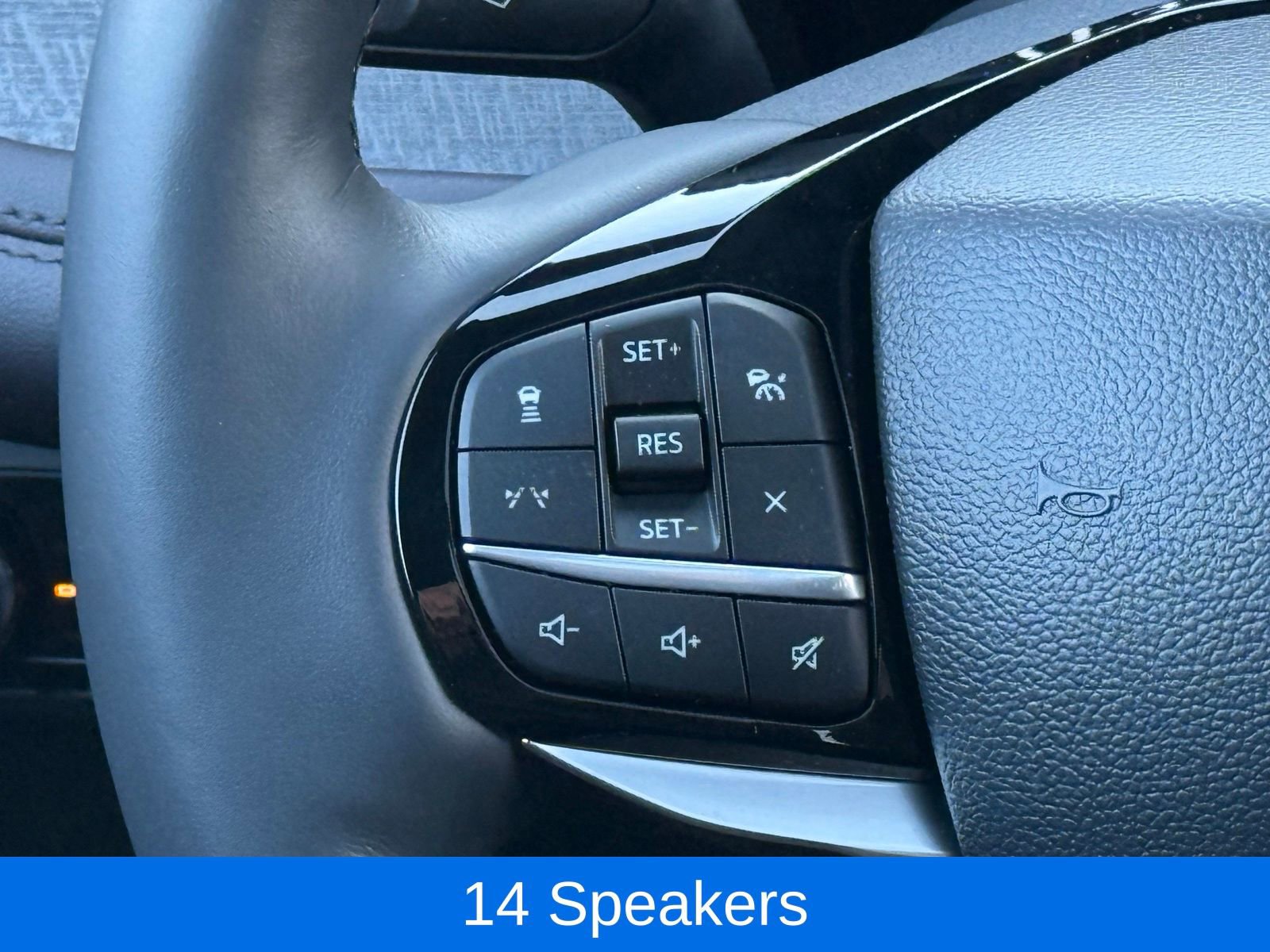 Used 2025 Ford Explorer Platinum w/ LUX Leather Package image 34