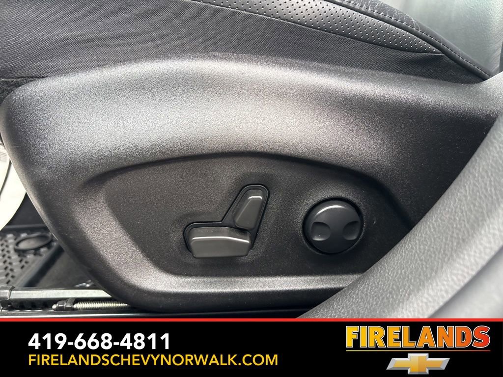 Used 2023 Jeep Renegade Limited w/ Sun/Sound Group image 17