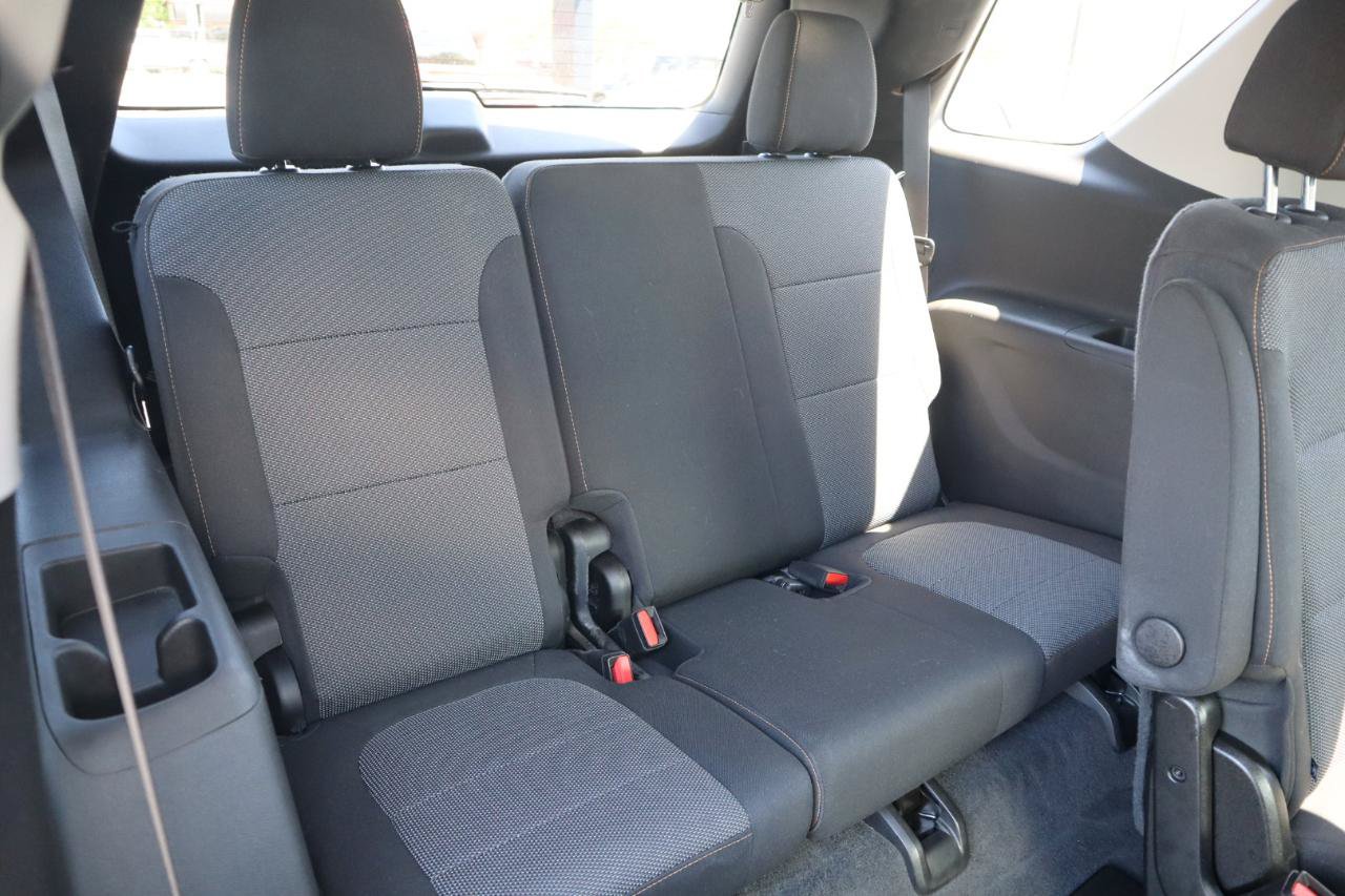 Used 2019 Chevrolet Traverse LT FWD image 14