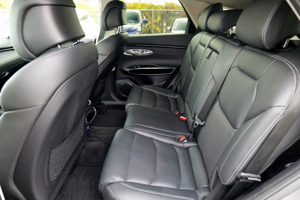 Used 2025 Genesis GV70 2.5T image 31