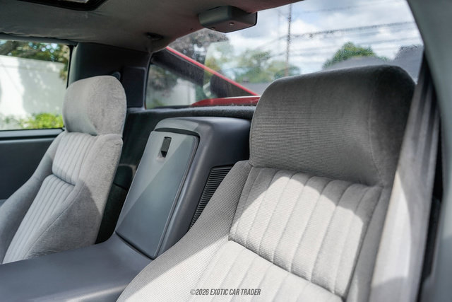 Used 1988 Pontiac Fiero GT RWD image 25