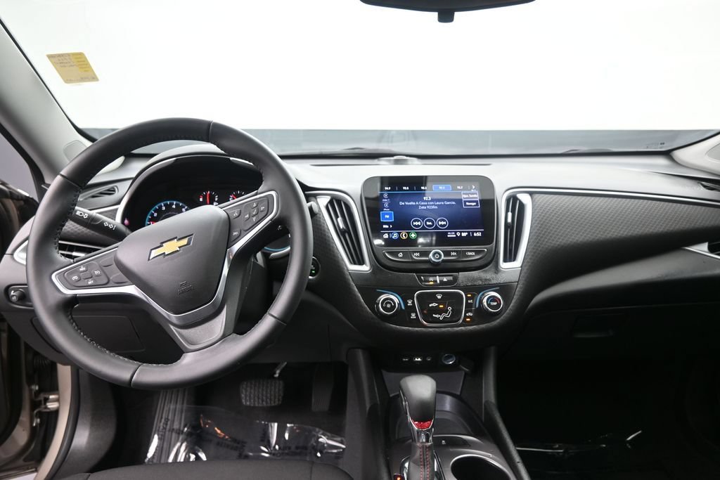 Used 2022 Chevrolet Malibu RS FWD image 14
