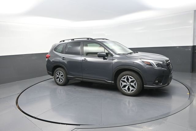 Used 2023 Subaru Forester Premium image 66