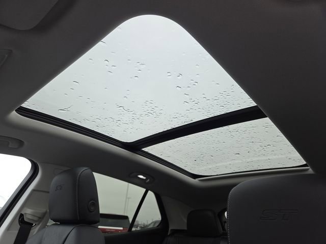 New 2026 Buick Envision Sport Touring image 3