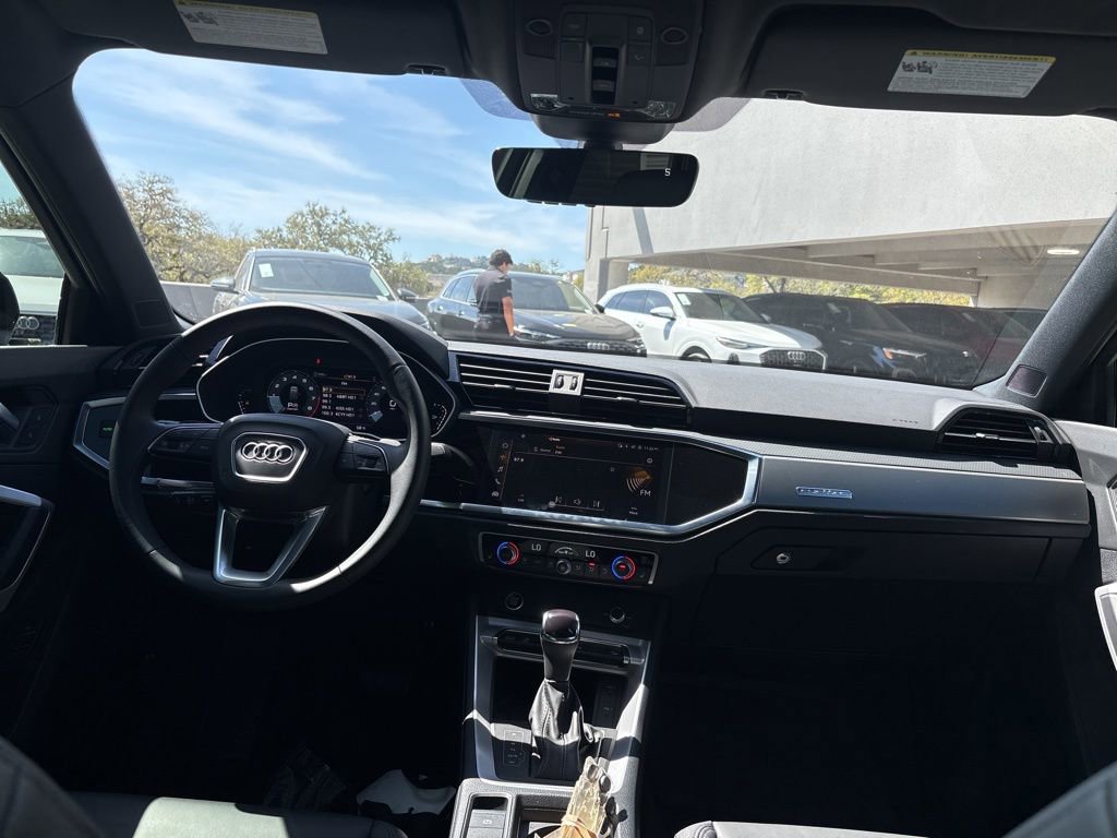 Used 2025 Audi Q3 2.0T Premium w/ Convenience Package image 19