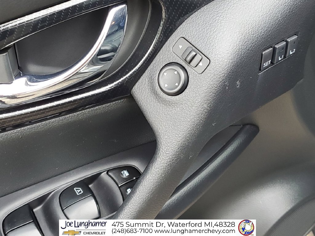 Used 2019 Nissan Rogue SL FWD image 24