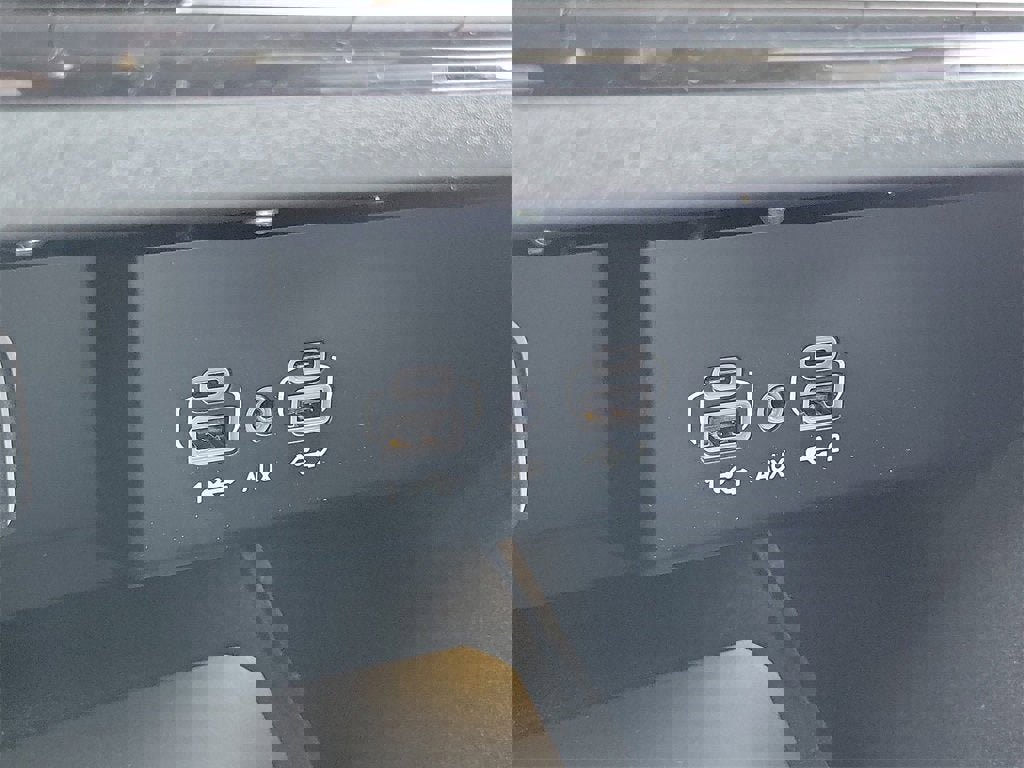 New 2025 Jeep Wagoneer Series II image 12