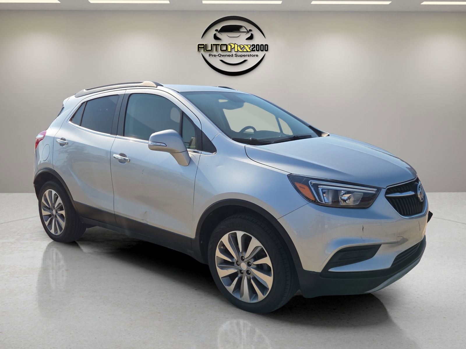 Used 2019 Buick Encore Preferred image 1
