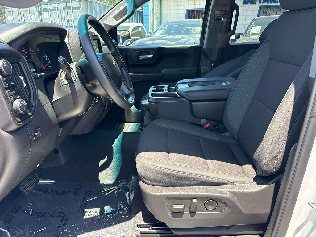 Used 2024 Chevrolet Silverado 1500 Custom w/ LPO, Dark Essentials Package AWD/4WD image 23