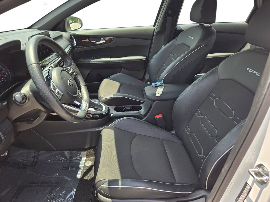 Certified 2021 Kia Forte GT-Line FWD image 17