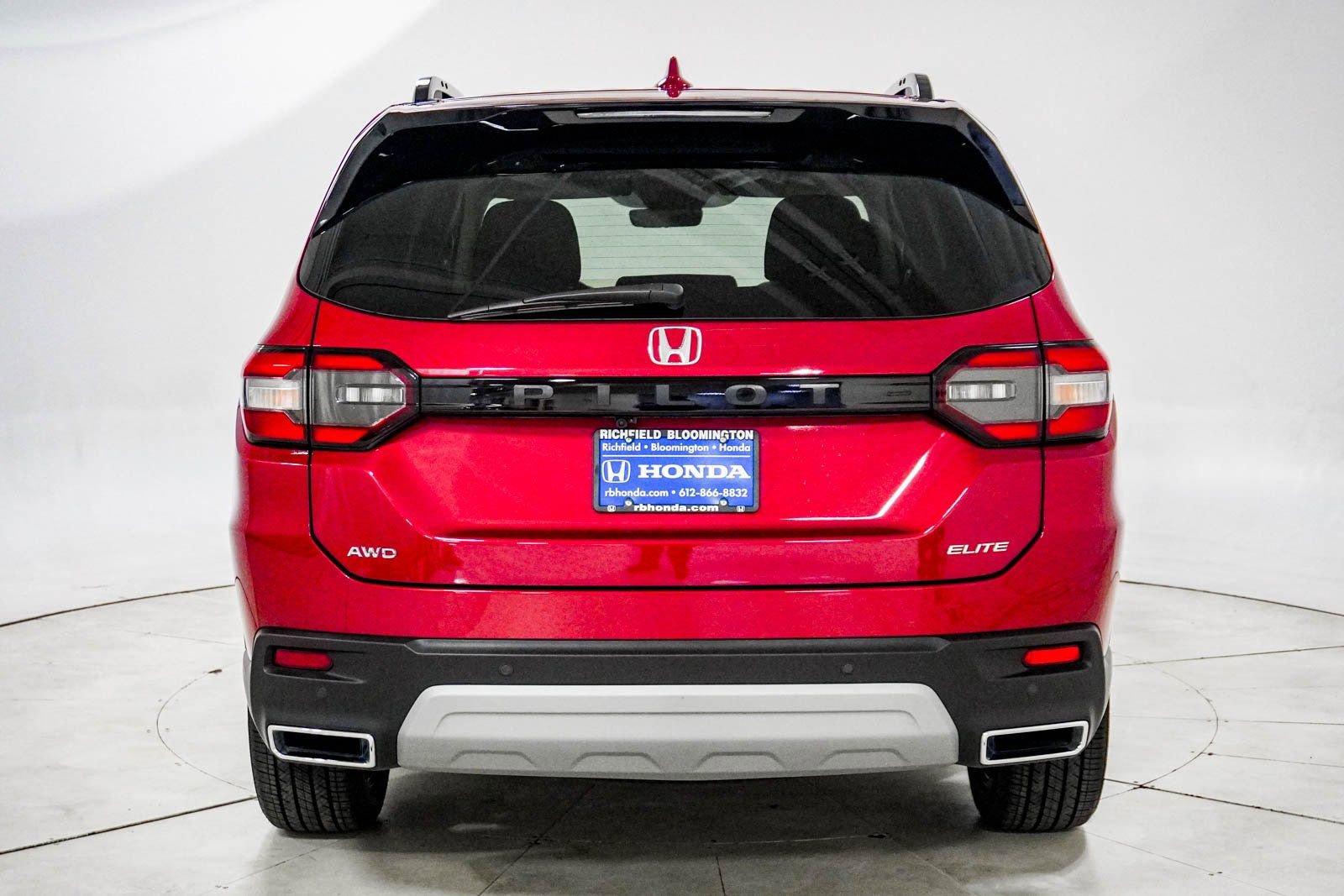 Certified 2025 Honda Pilot Elite image 7