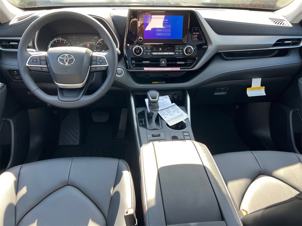 New 2026 Toyota Highlander XLE image 23