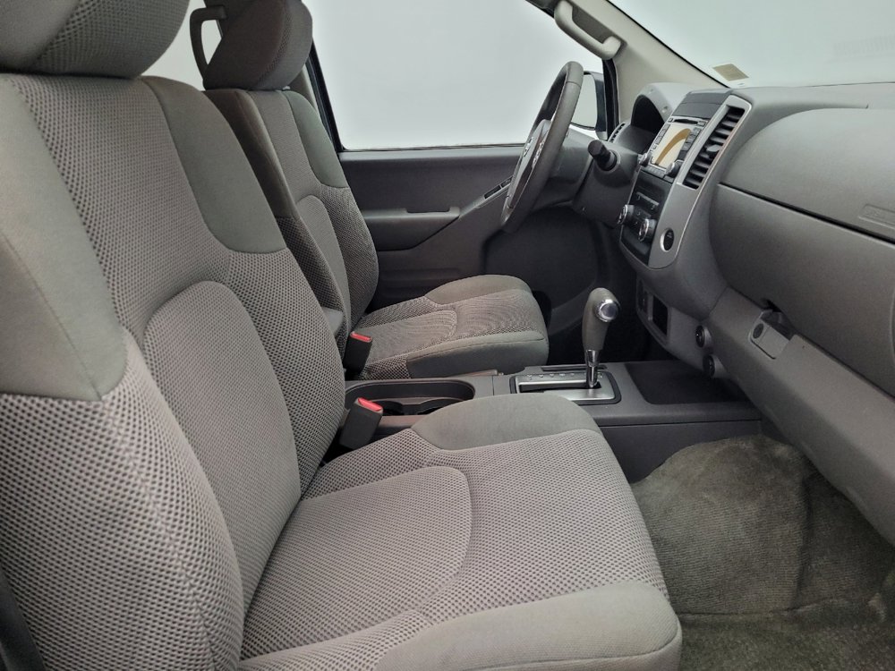 Used 2017 Nissan Frontier SV image 21