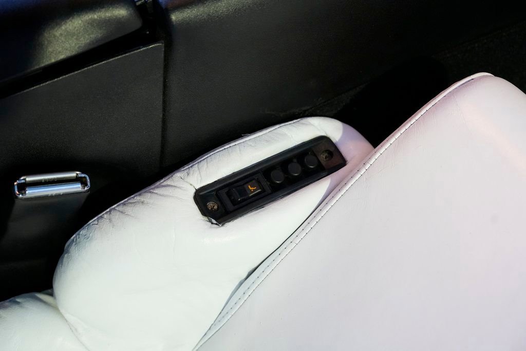 Used 1992 Chevrolet Corvette Convertible image 30