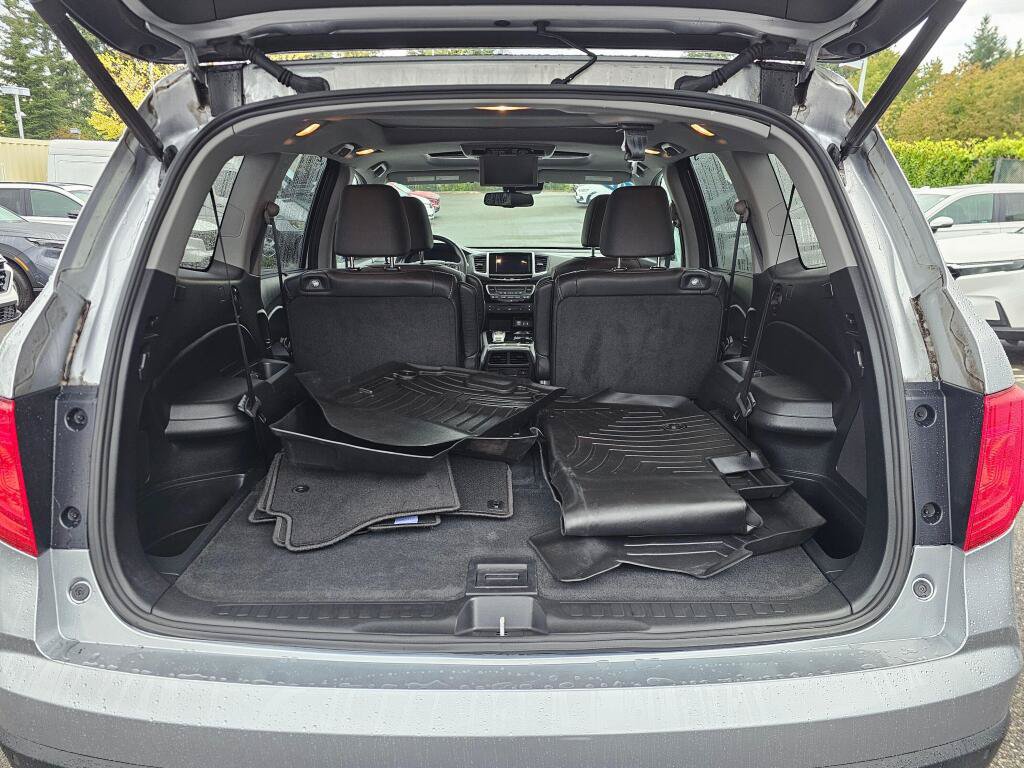 Certified 2017 Honda Pilot Elite image 16