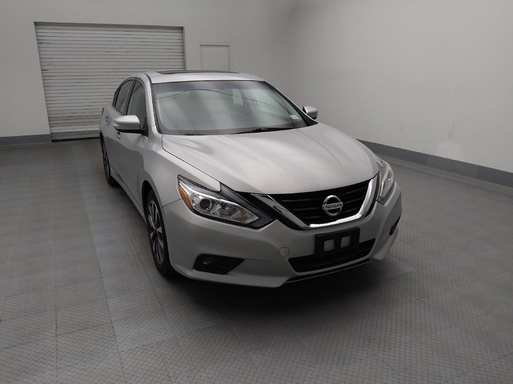 Used 2017 Nissan Altima 2.5 SL FWD image 14