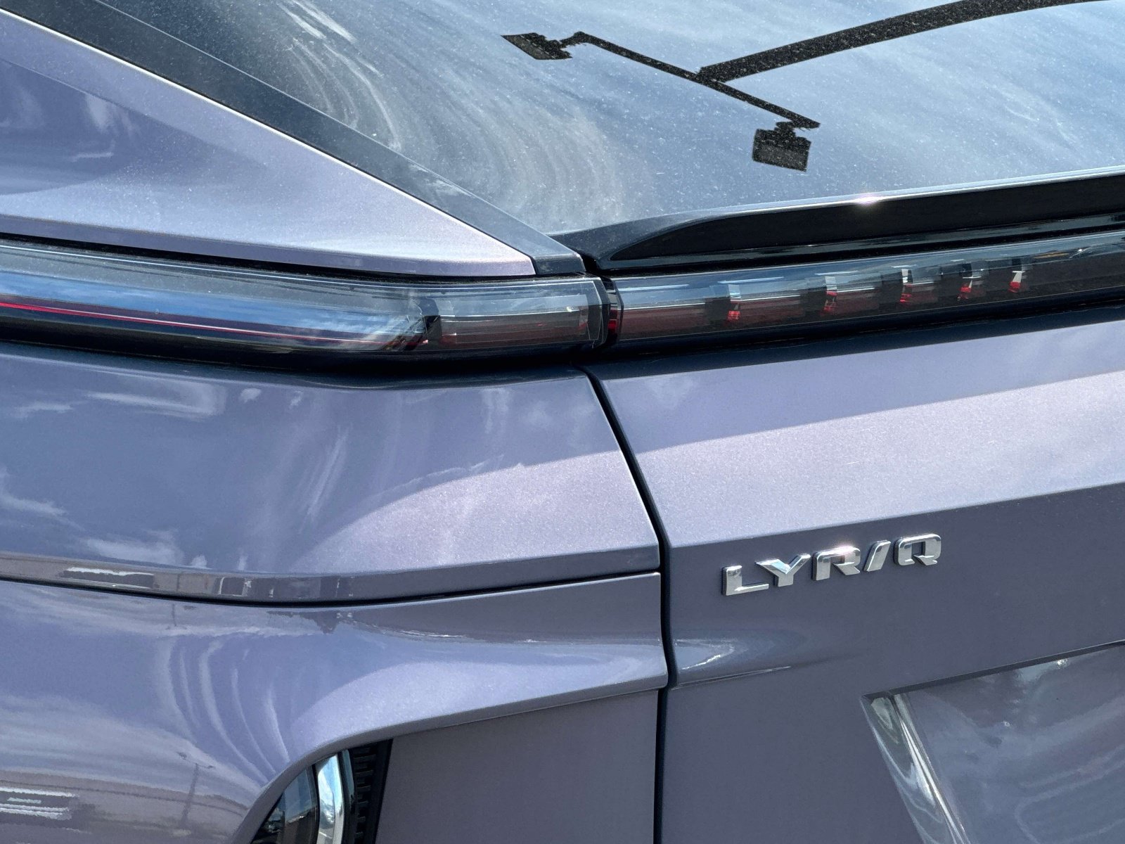 Certified 2024 Cadillac Lyriq Luxury AWD/4WD image 28