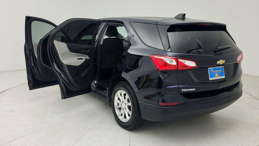 Used 2020 Chevrolet Equinox LS w/ LS Convenience Package FWD image 12