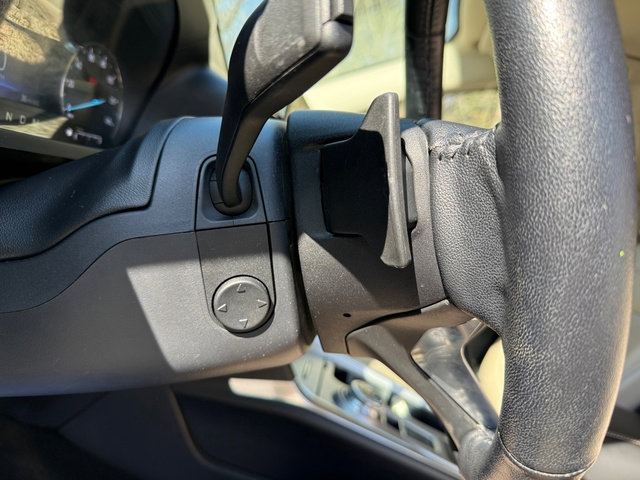 Used 2020 Ford Explorer Limited image 13