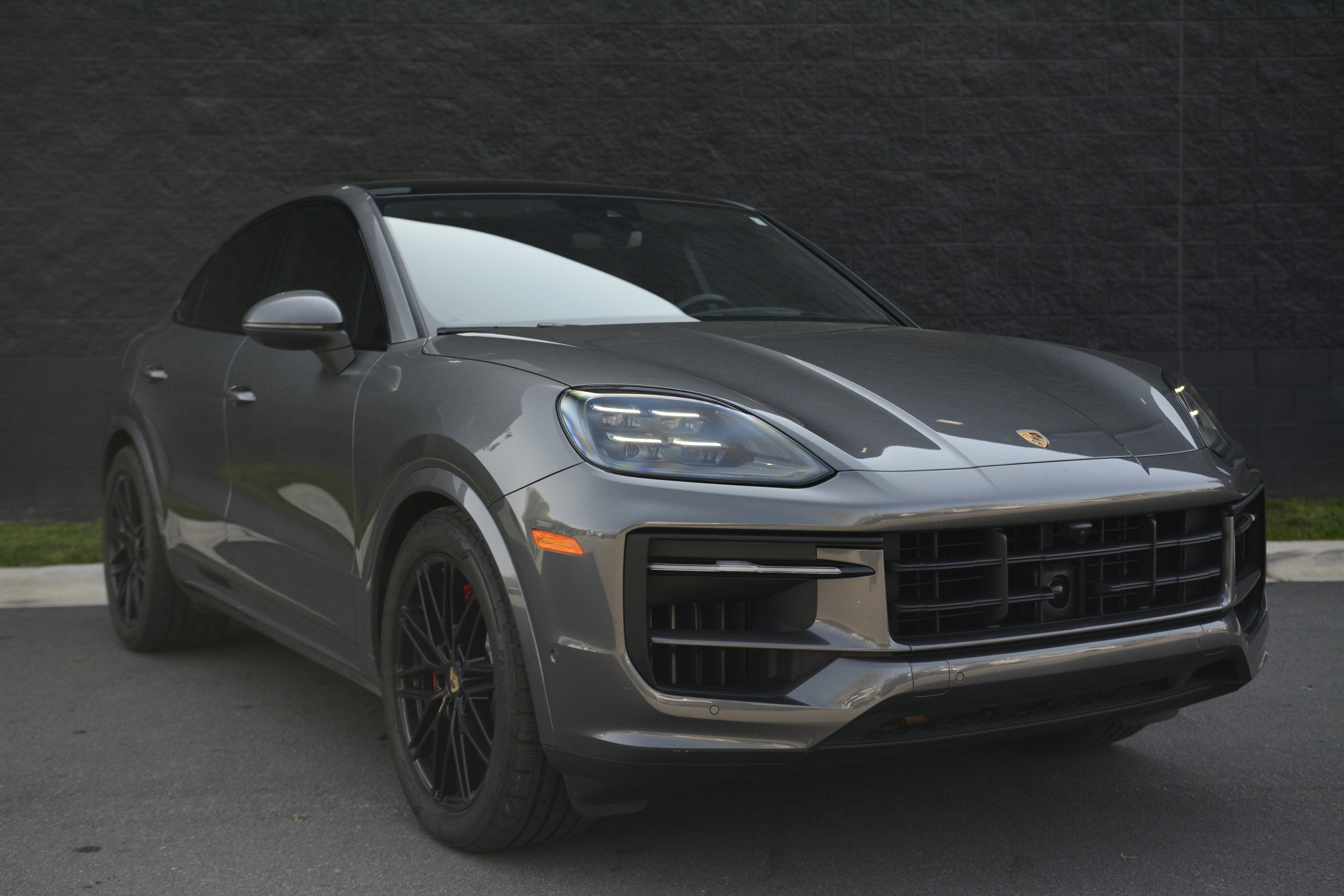Certified 2024 Porsche Cayenne S AWD/4WD image 9