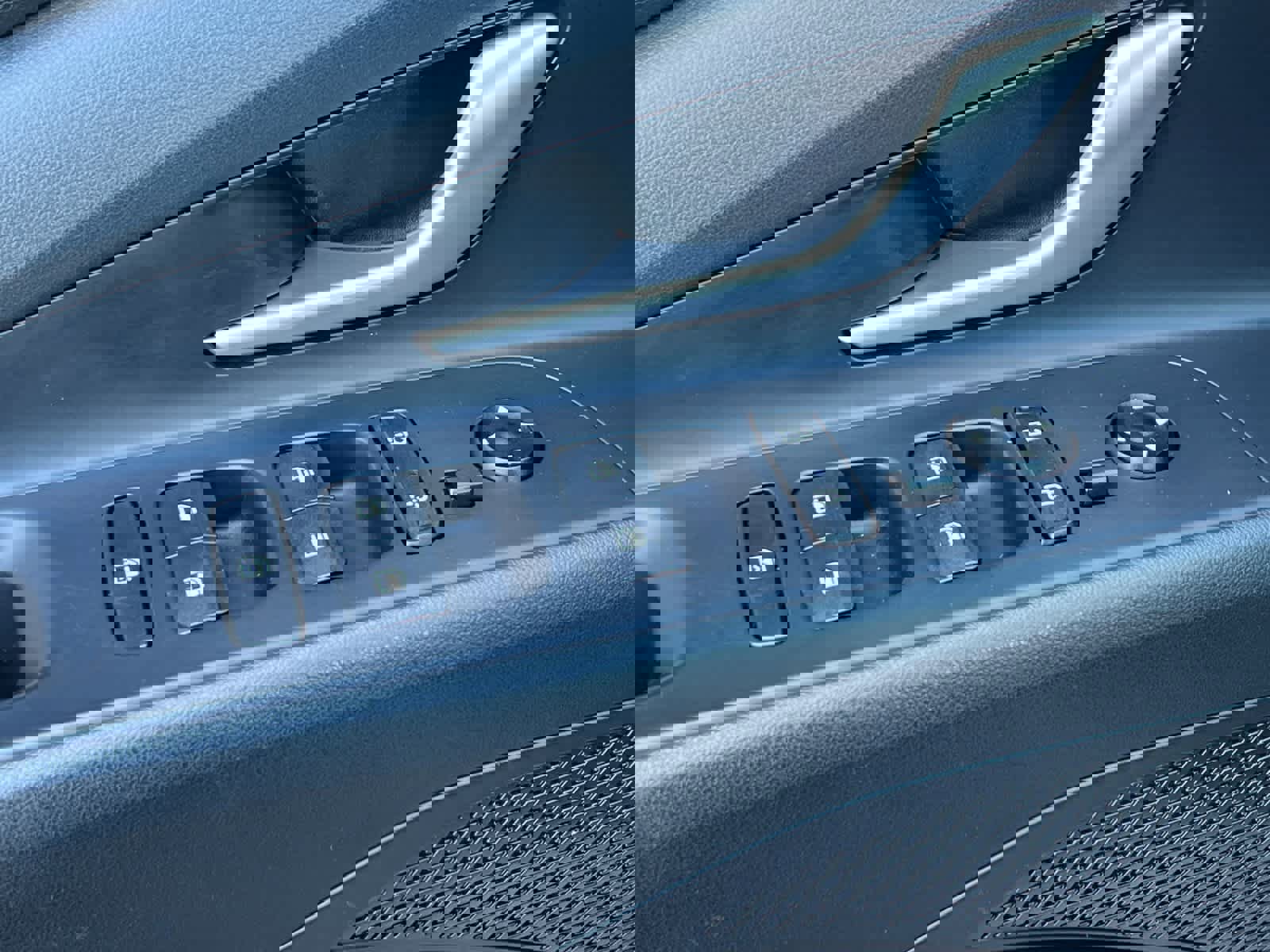 Certified 2023 Hyundai Elantra SE image 14