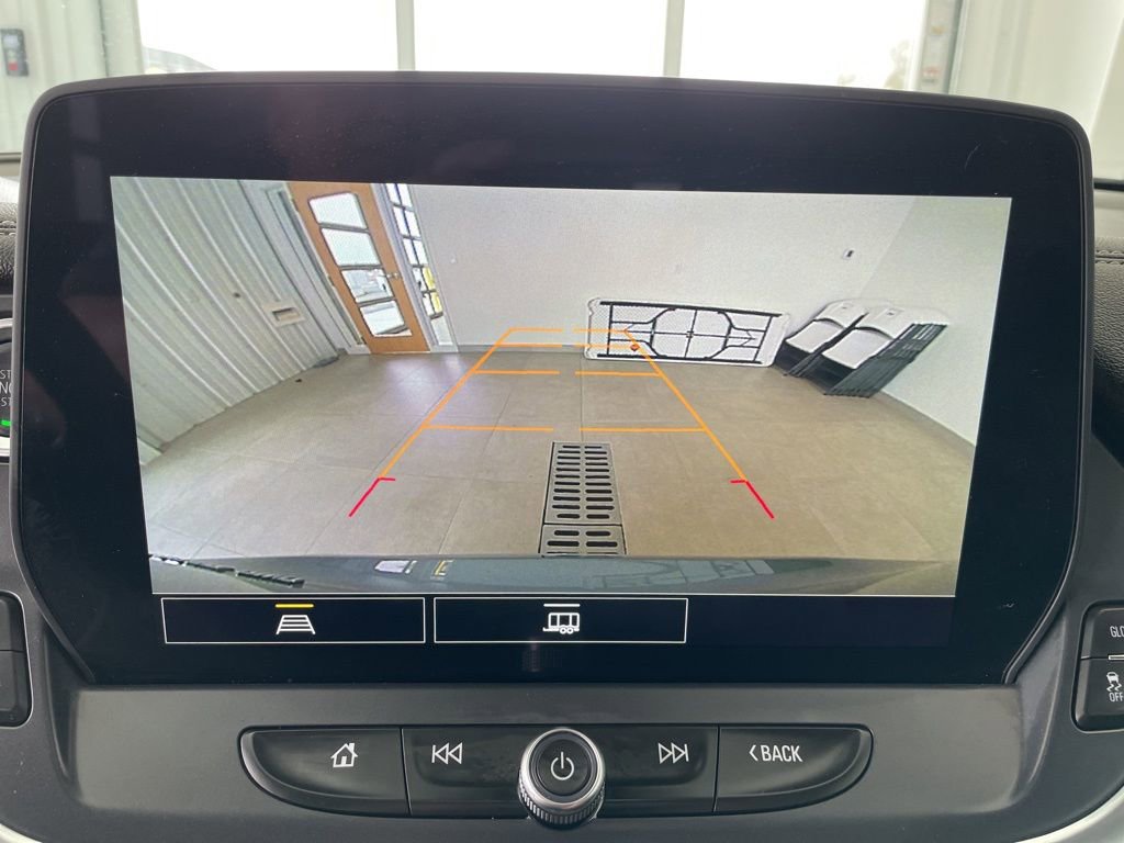 Used 2025 Chevrolet Blazer LT AWD/4WD image 14