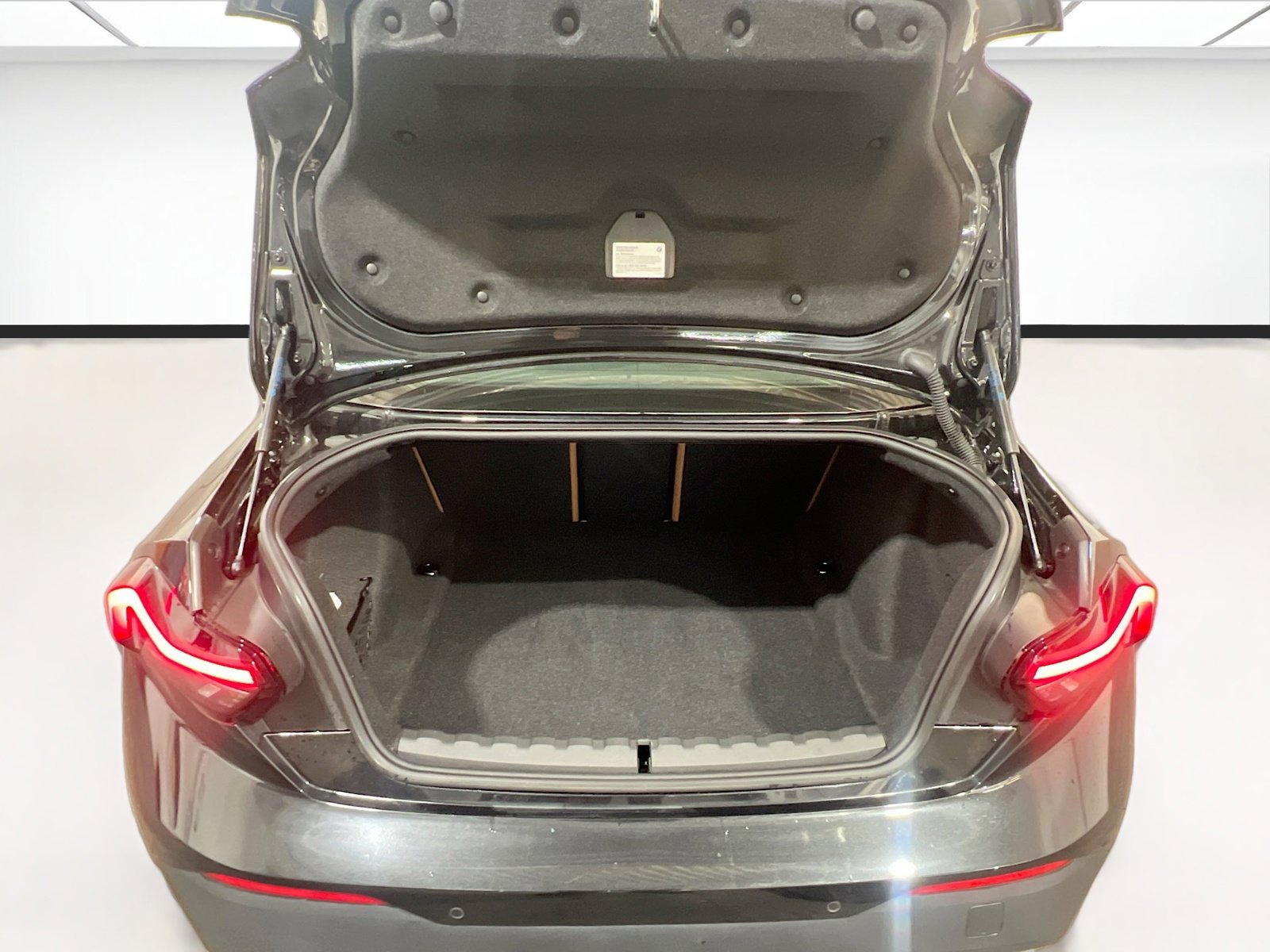 Used 2024 BMW 230i Coupe image 19