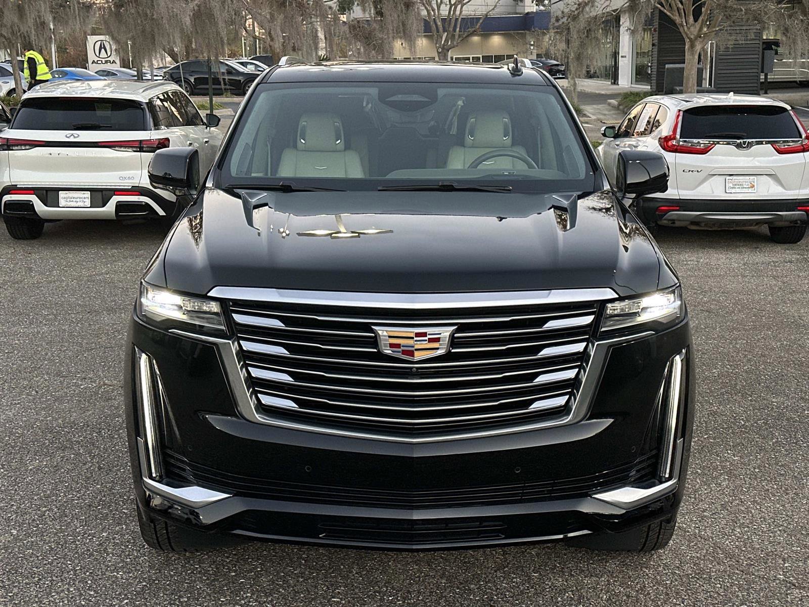 Used 2024 Cadillac Escalade Premium Luxury Platinum image 8