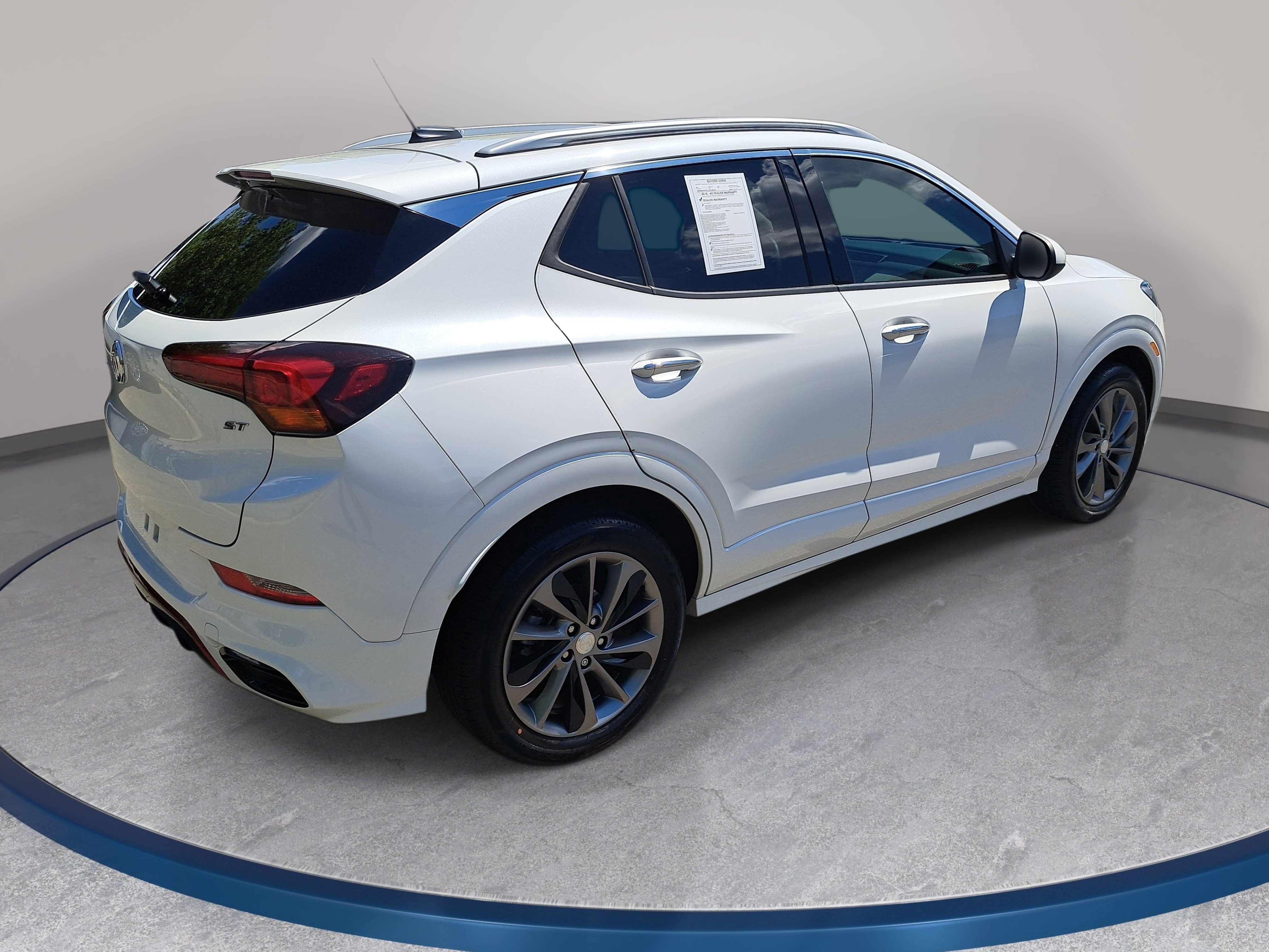 Used 2020 Buick Encore GX Essence w/ Sport Touring Package image 5