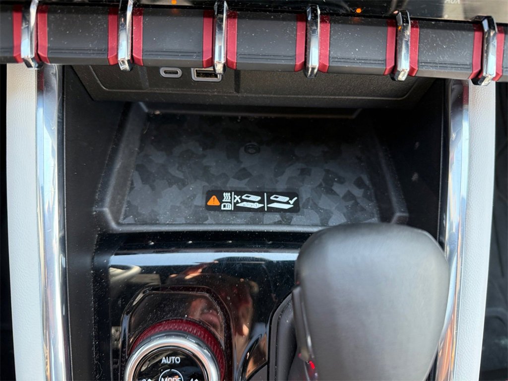 Used 2023 GMC Canyon AT4X image 34