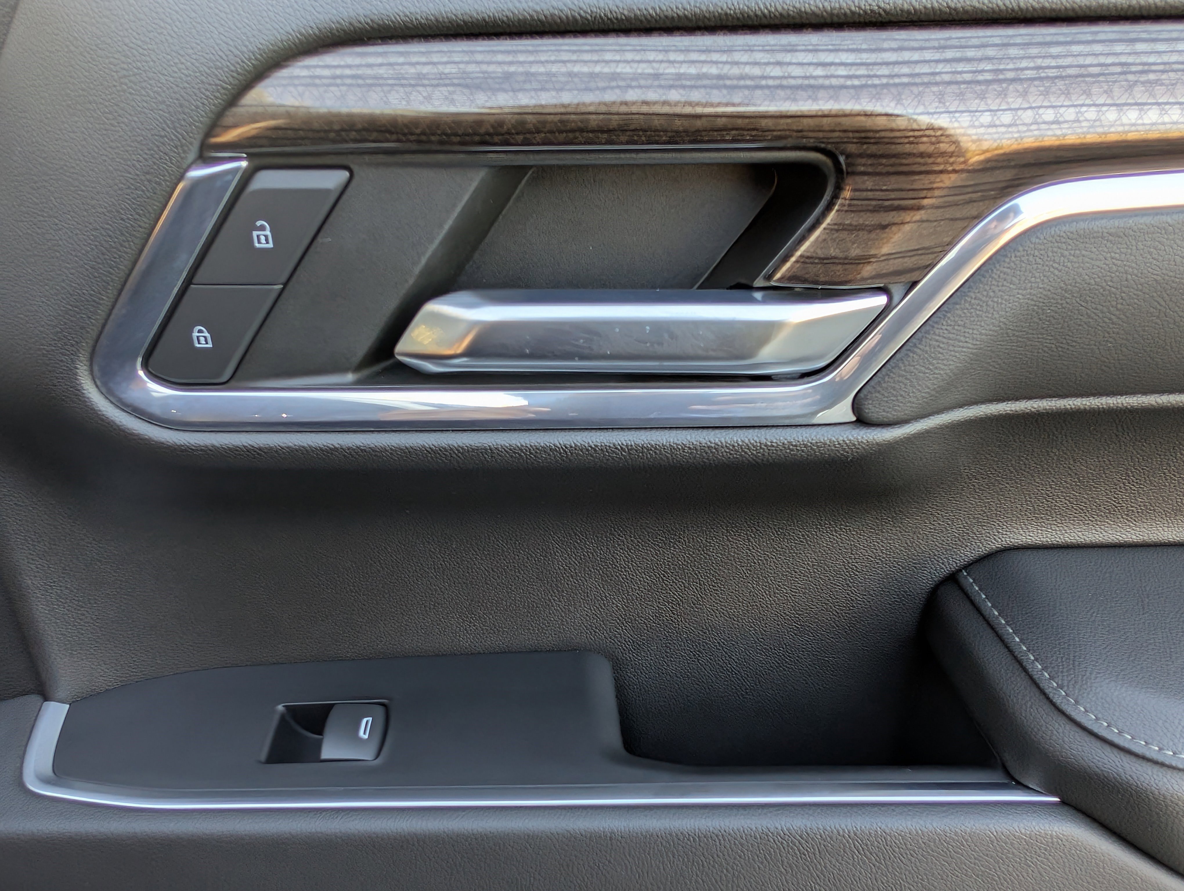 Used 2022 Chevrolet Silverado 1500 RST w/ Z71 Off-Road Package image 21