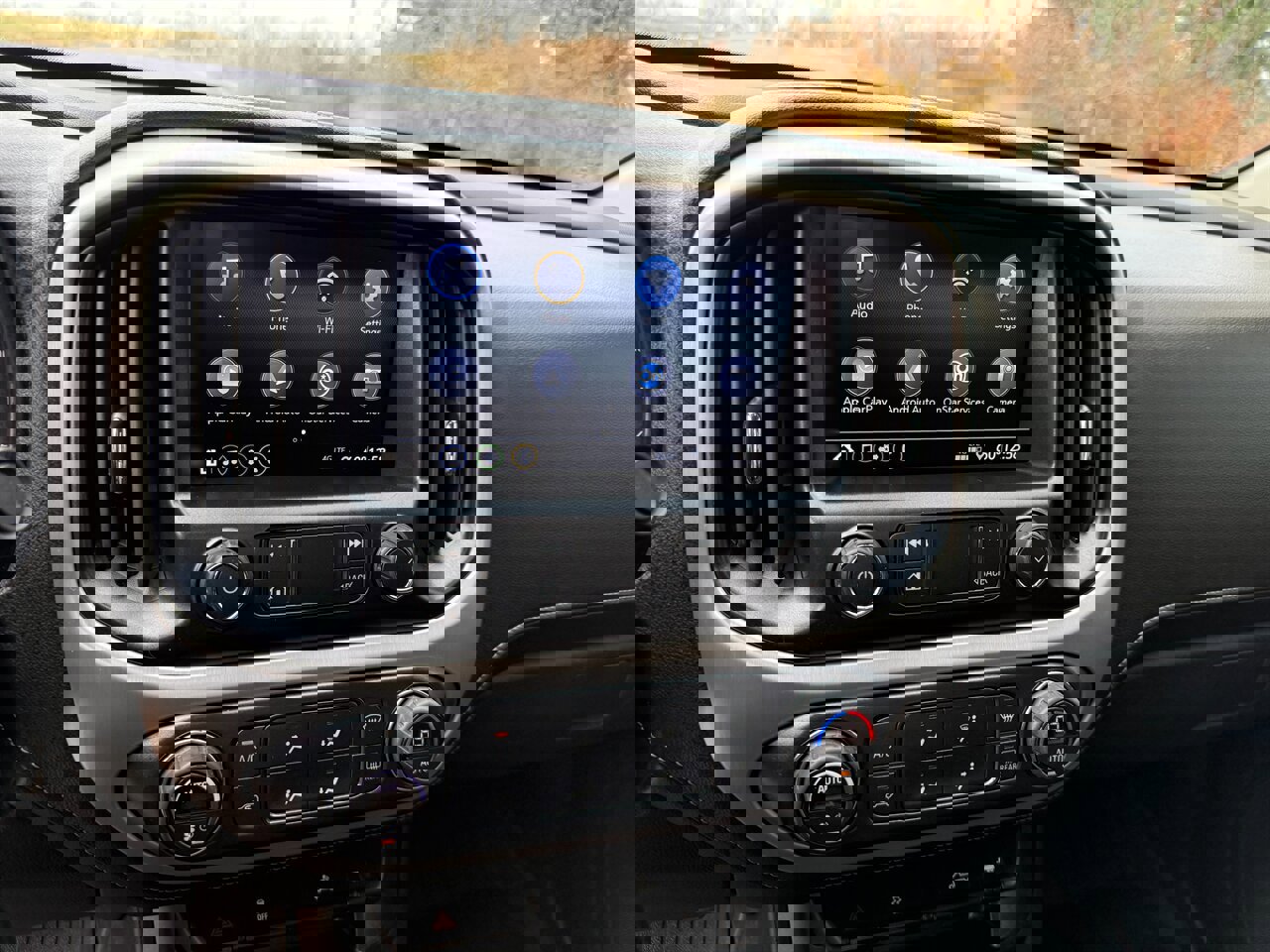 Used 2022 GMC Canyon Elevation w/ Trailering Package image 15