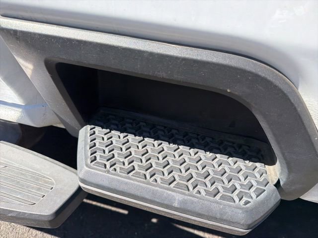 Used 2024 Chevrolet Silverado 3500 High Country image 19