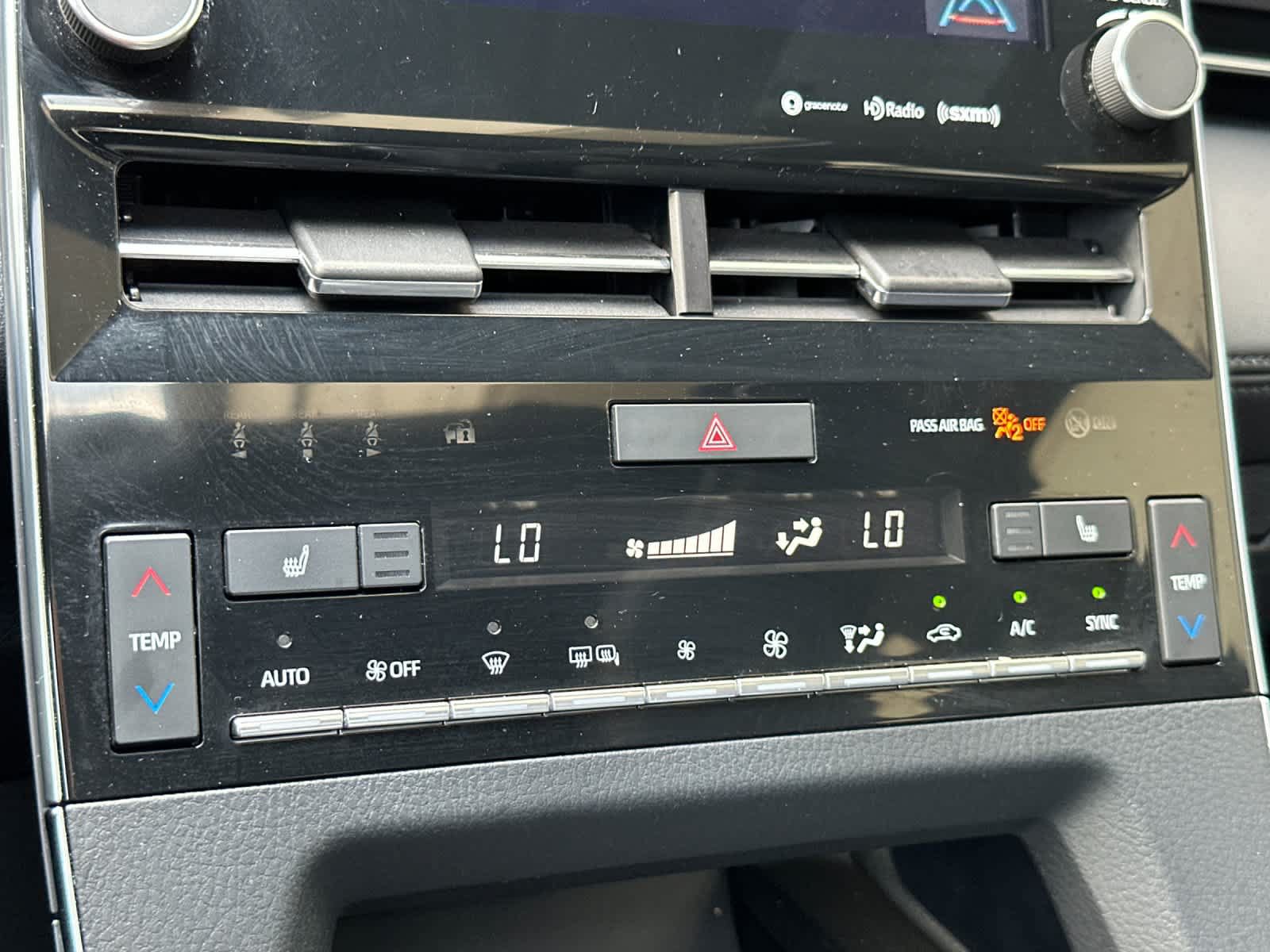 Used 2019 Toyota Avalon XSE w/ All Weather Liner Package FWD image 19