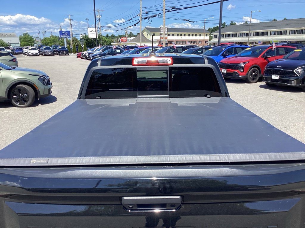 Used 2023 Chevrolet Colorado Z71 w/ Z71 Convenience Package 2 AWD/4WD image 9