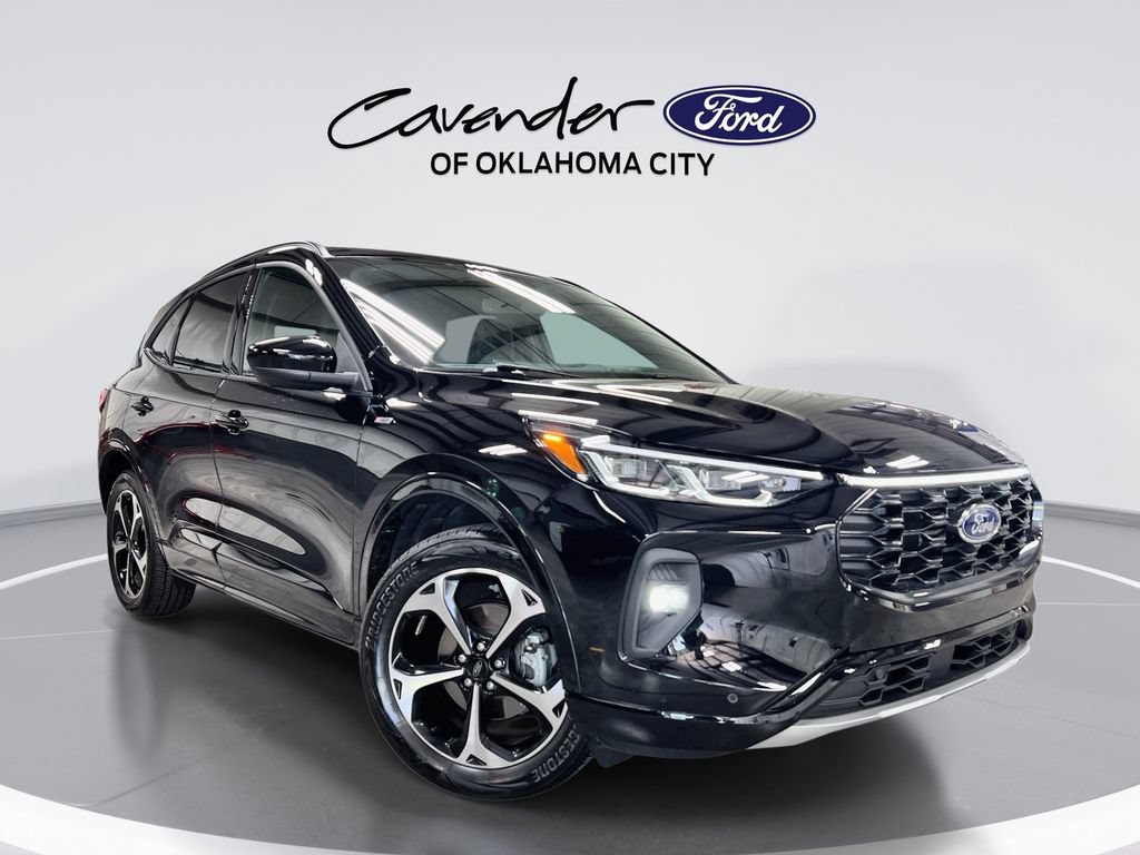 Used 2025 Ford Escape ST-Line Elite w/ Premium Technology Package AWD/4WD image 1