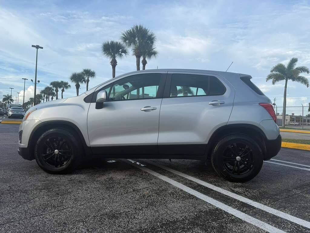Used 2015 Chevrolet Trax LS FWD image 8
