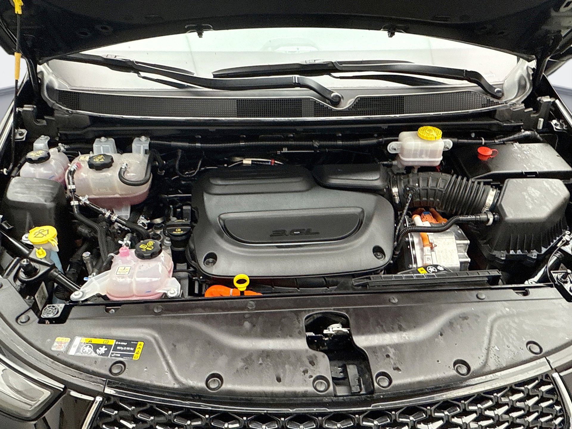 Used 2025 Chrysler Pacifica Select image 24