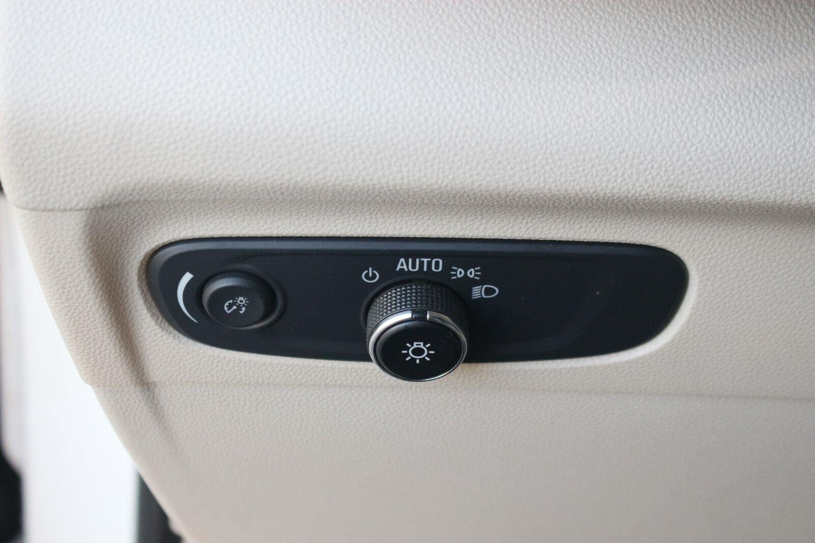 Used 2022 Buick Envision Preferred w/ Safety Package FWD image 27