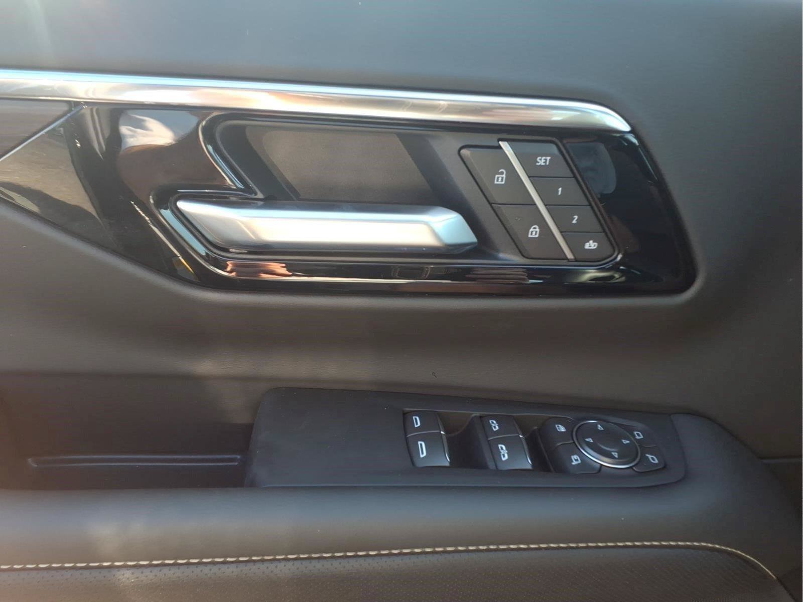 New 2026 Chevrolet Tahoe Premier w/ Sun And Tow Package AWD/4WD image 17