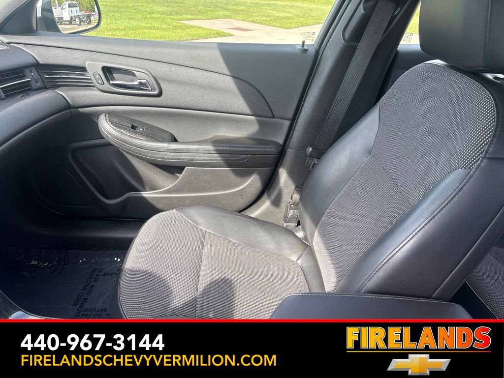 Used 2015 Chevrolet Malibu LT w/ Power Convenience Package FWD image 13