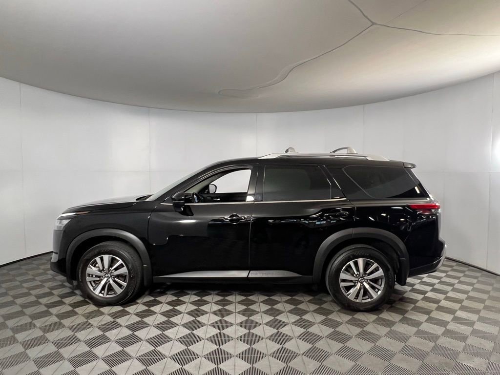 Used 2023 Nissan Pathfinder SL image 11