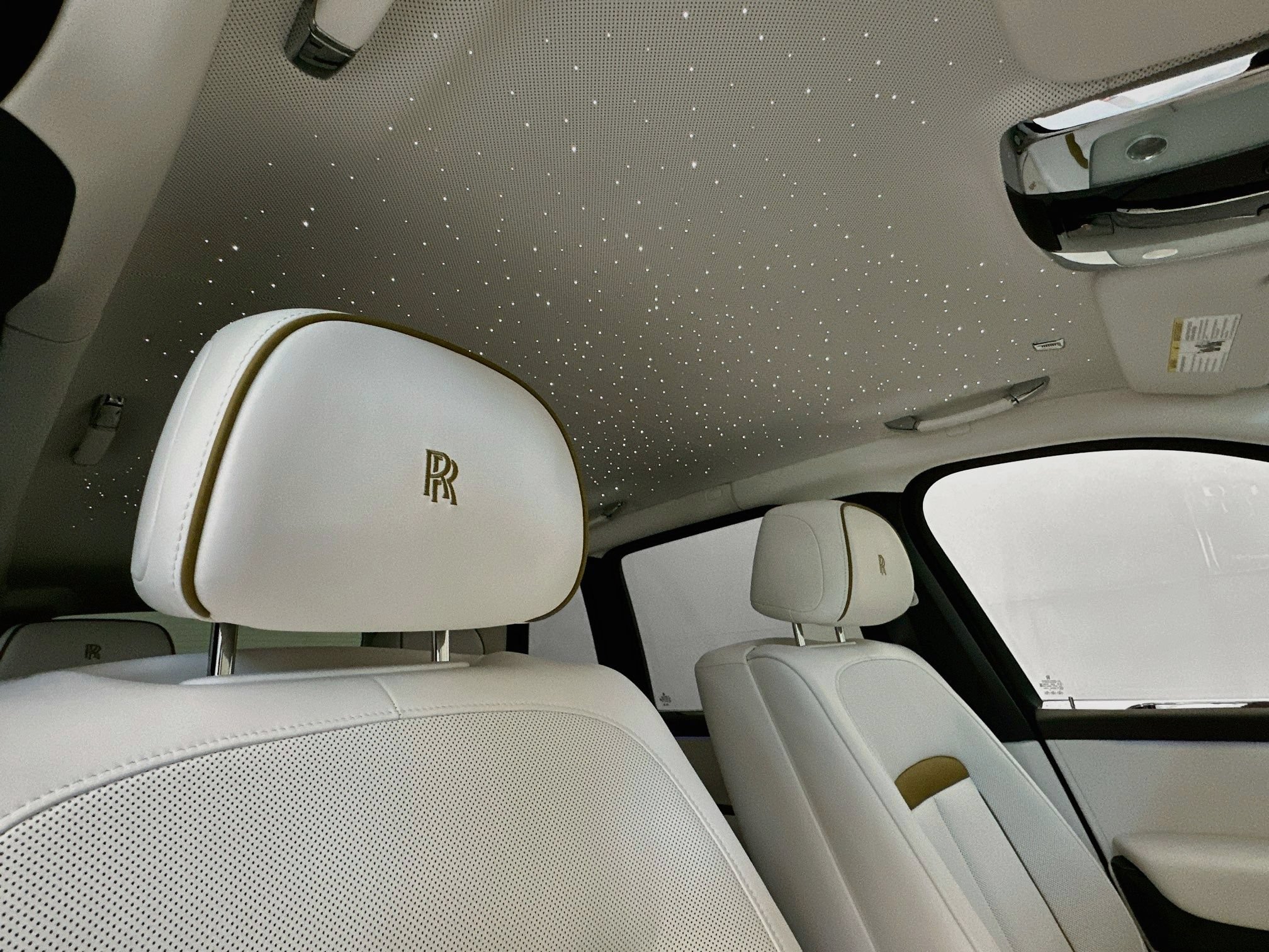 New 2027 Rolls-Royce Cullinan AWD/4WD image 21