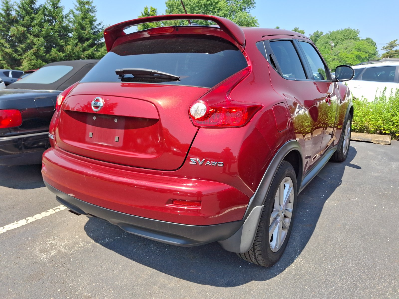 Used 2011 Nissan Juke SV AWD/4WD image 4