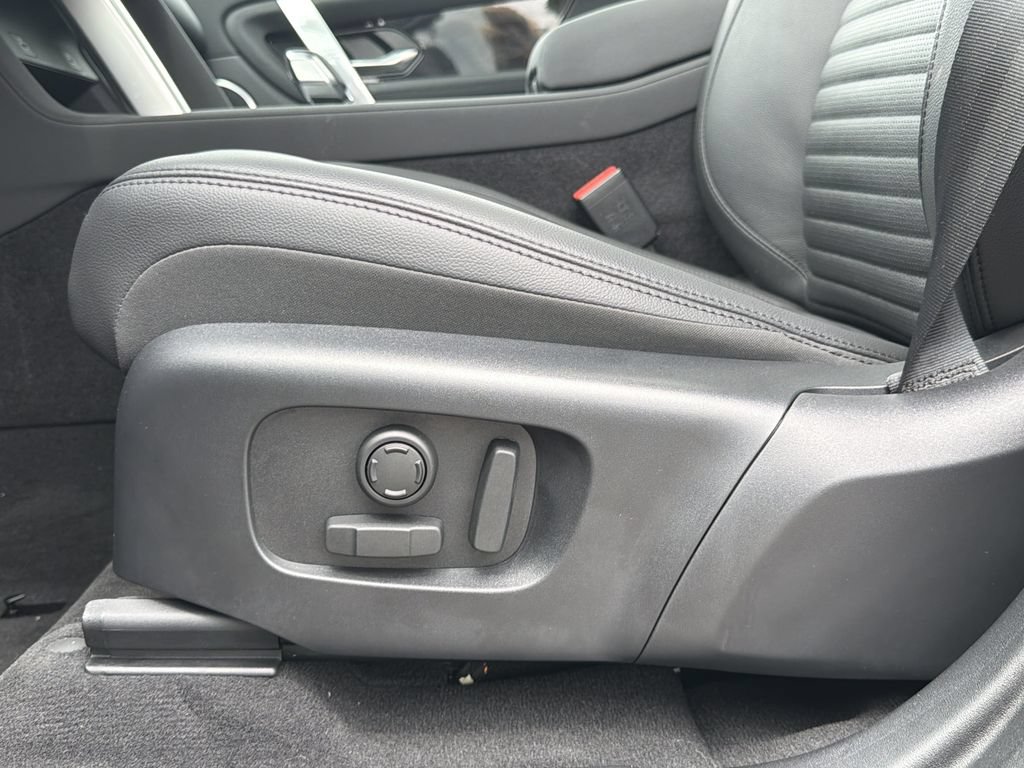 Used 2025 Land Rover Discovery Sport S AWD/4WD image 20