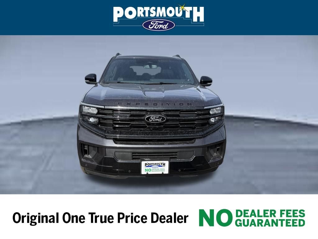 New 2025 Ford Expedition Max Platinum w/ Stealth Performance Package image 10