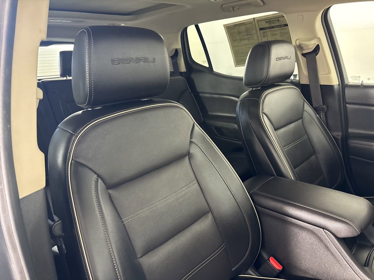 Used 2022 GMC Acadia Denali w/ Denali Ultimate Package image 31