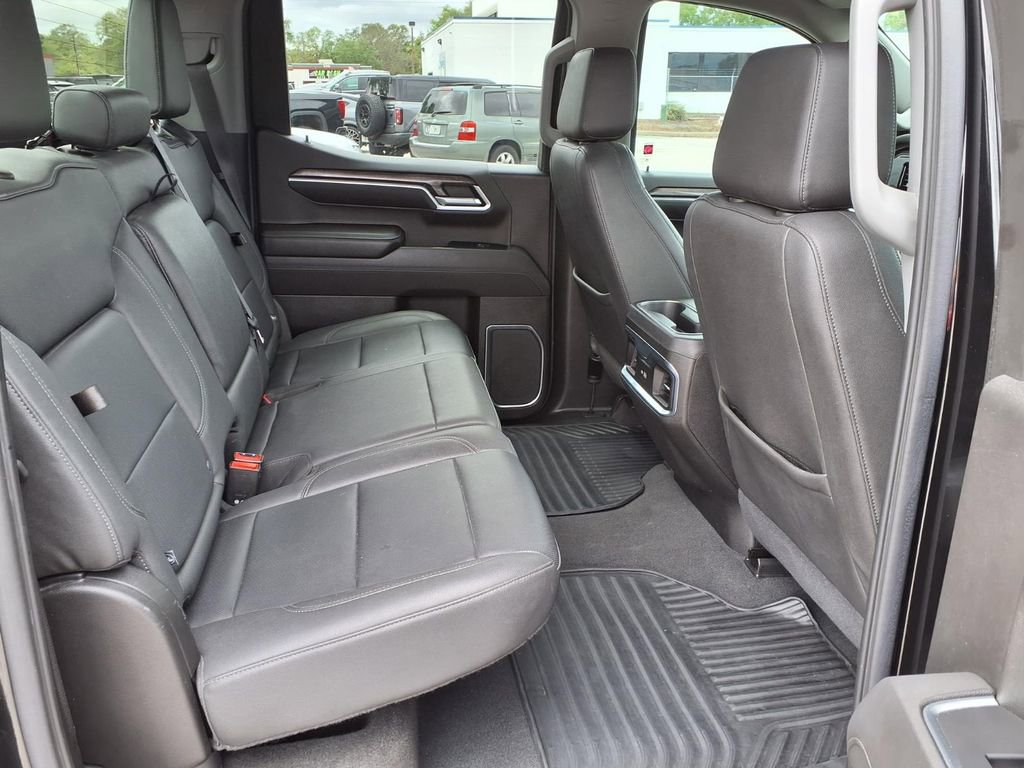 Used 2022 Chevrolet Silverado 1500 LTZ RWD image 16