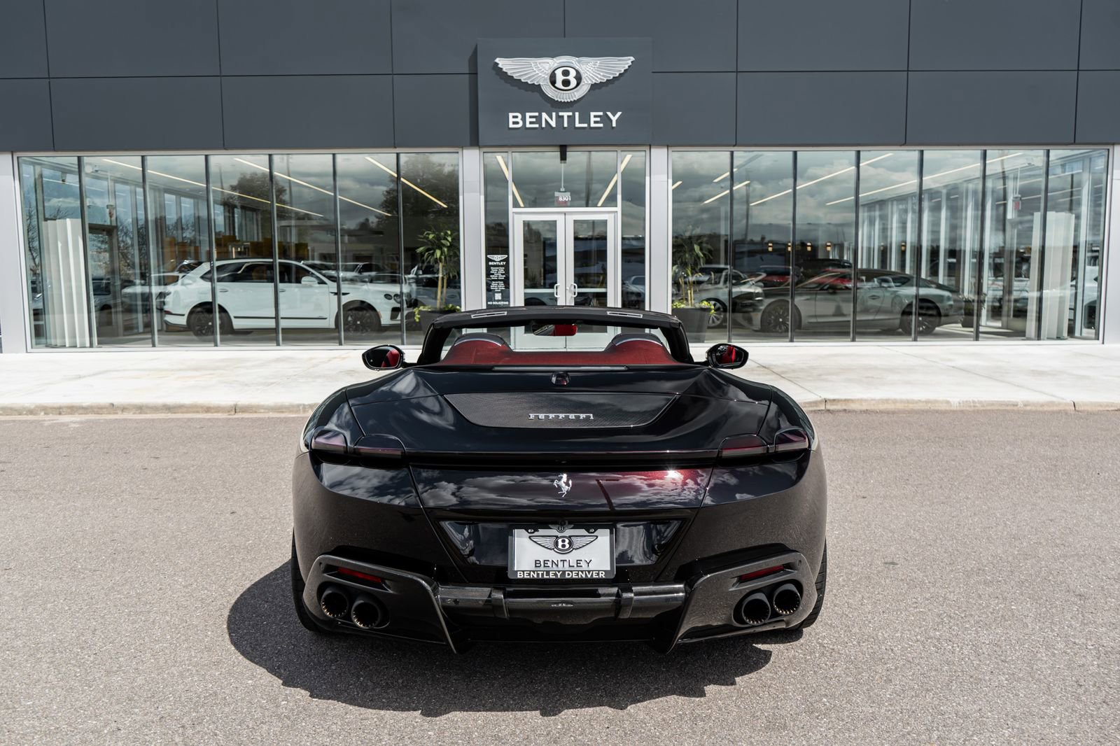 Used 2024 Ferrari Roma Spider RWD image 11