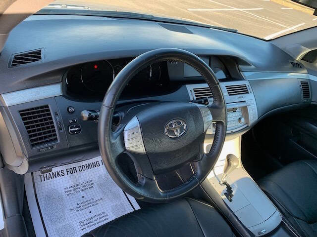 Used 2005 Toyota Avalon Touring image 17